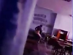 In het geheim neuken in de klas