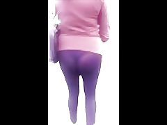 Formidabele milf mooi doorzien kont