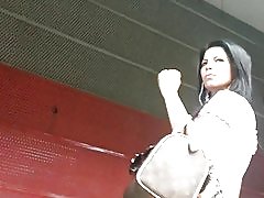 Legging op metro station